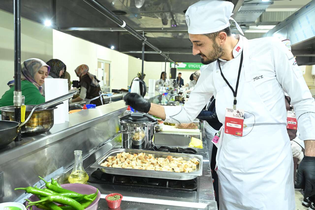 Konya’da elinin lezzetine güvenenler yarıştı 4